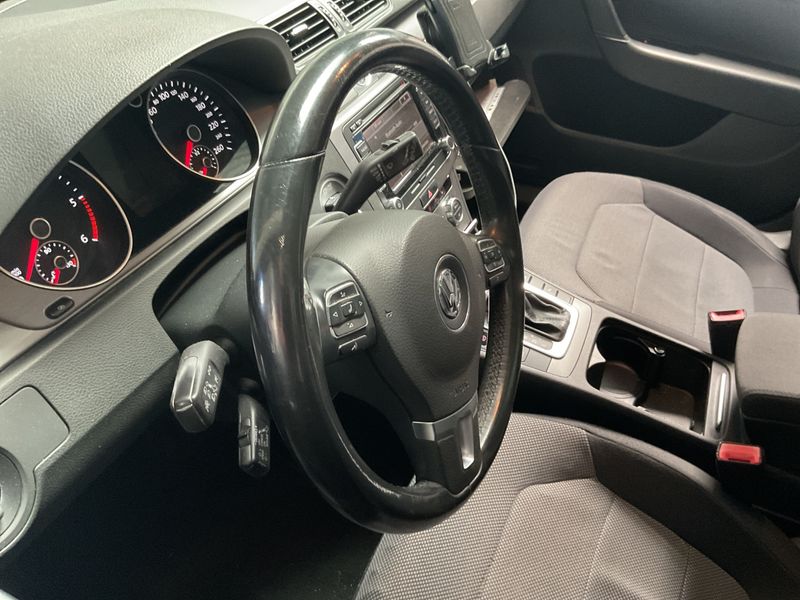 Volkswagen Passat 2.0 TDI Comfortline BlueMotion Tech 2012 – снимка 24