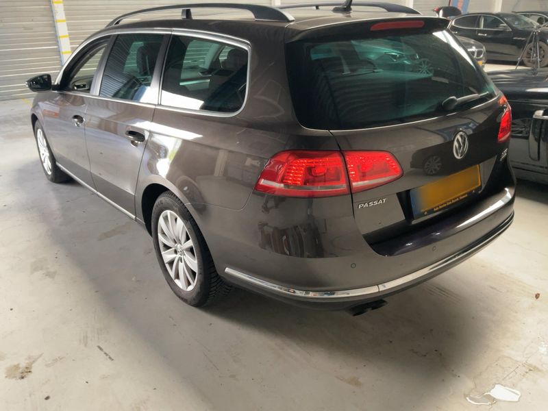 Volkswagen Passat 2.0 TDI Comfortline BlueMotion Tech 2012 – снимка 6
