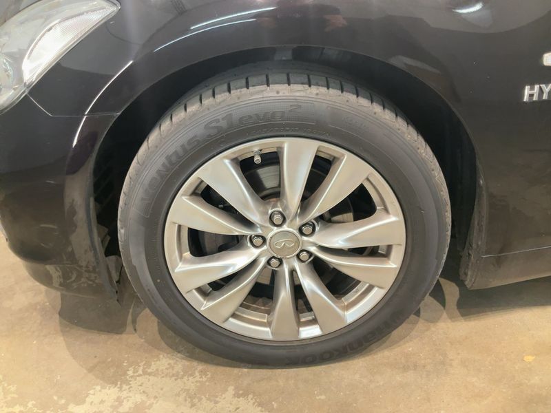 Infiniti M-Serie M35h Hybrid GT Premium 2011 – снимка 3