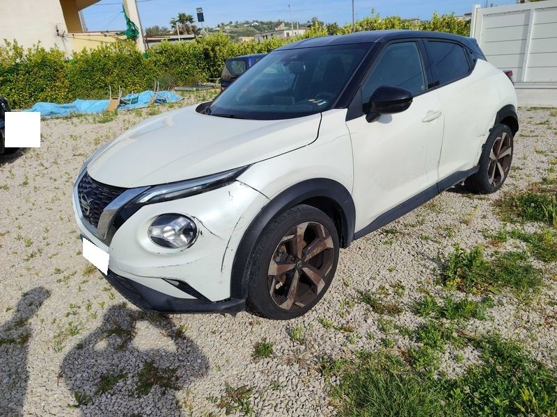 Nissan Juke 1.0 DIG-T Tekna — zdjęcie 1
