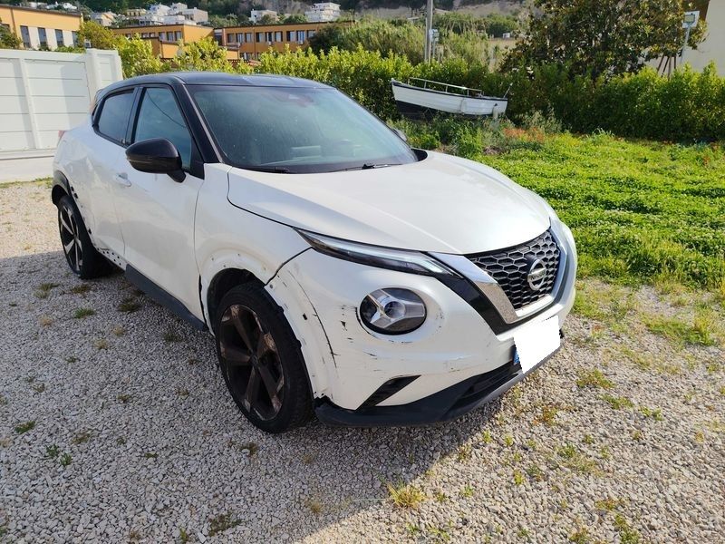 Nissan Juke 1.0 DIG-T Tekna — zdjęcie 6