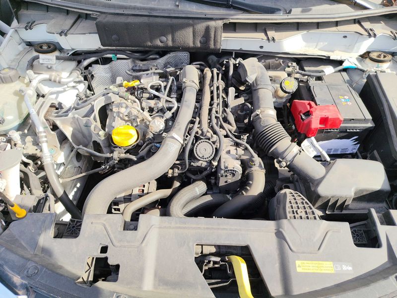 Nissan Juke 1.0 DIG-T Tekna — zdjęcie 8