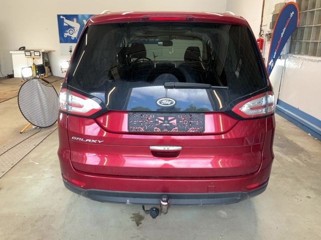 Ford Galaxy 2.0 TDCi Titanium — zdjęcie 5