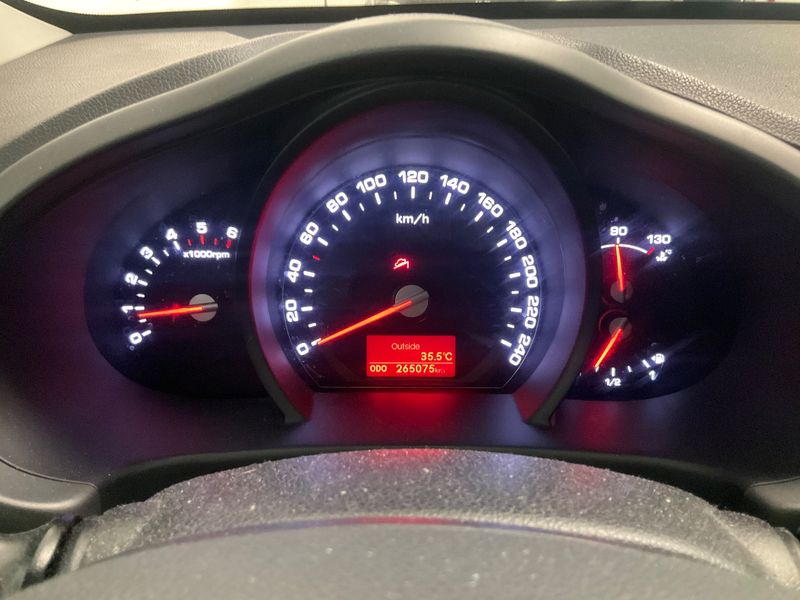 Kia Sportage 1.7 CRDi Active 2WD — zdjęcie 4
