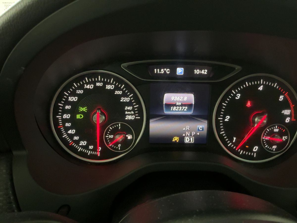Mercedes-Benz A-Klasse 2017 — photo 19