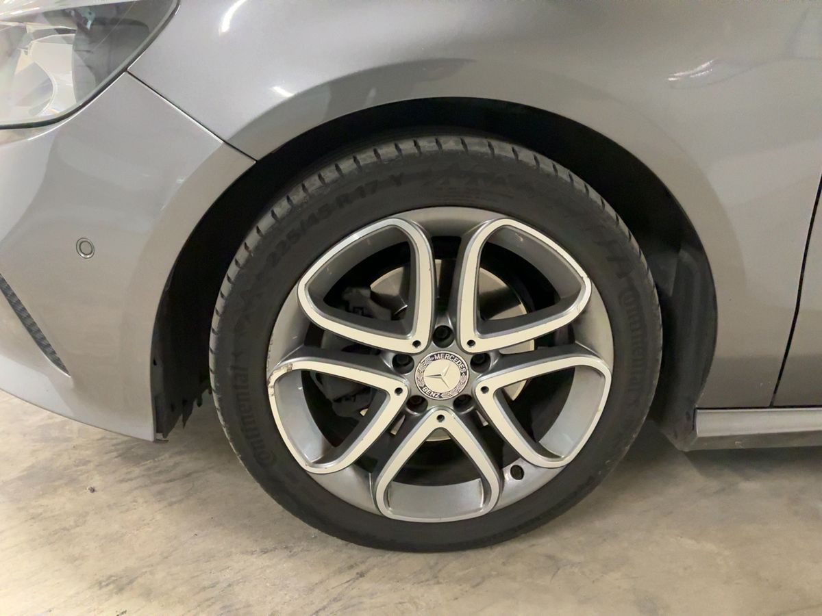 Mercedes-Benz A-Klasse 2017 — photo 4