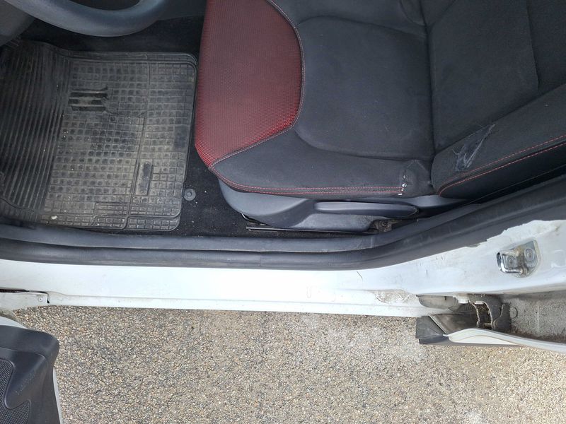 Renault Clio 1.2 Expression — zdjęcie 20