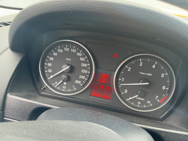 BMW X1 xDrive 20i — zdjęcie 13