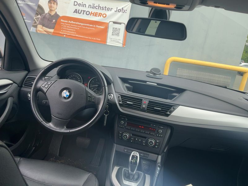 BMW X1 xDrive 20i — zdjęcie 12