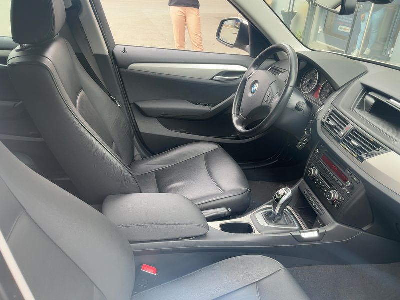BMW X1 xDrive 20i — zdjęcie 11