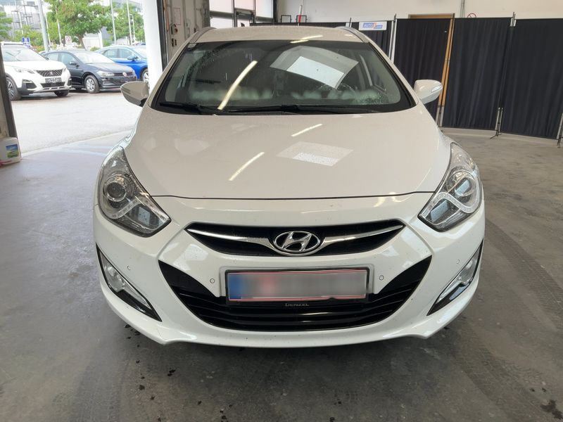 Hyundai i40 1.7 CRDi Style — zdjęcie 9