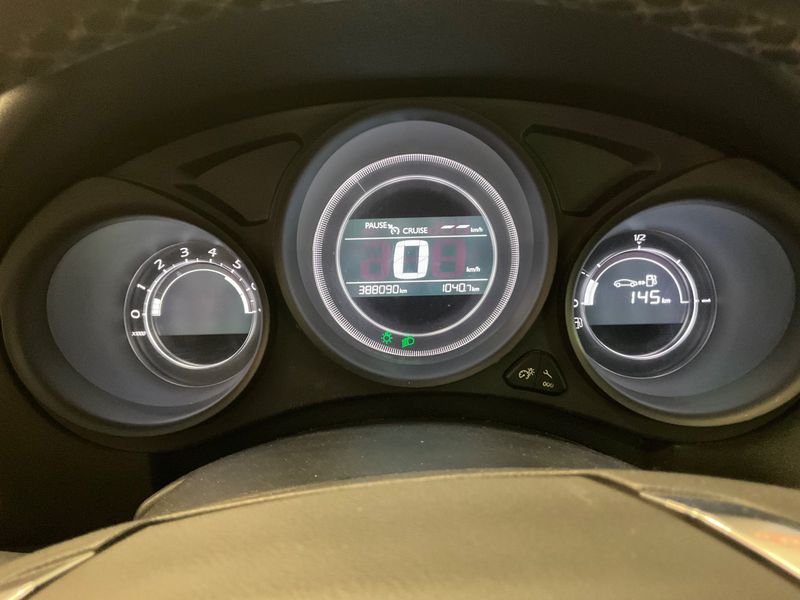 Citroen C4 1.6 Blue-HDi Millenium Business — zdjęcie 4