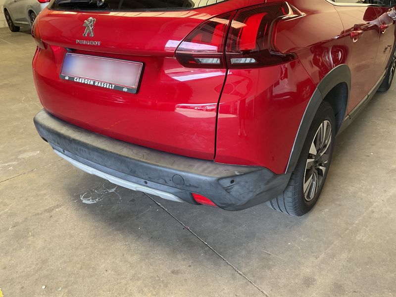 Peugeot 2008 1.2 e-VTi Allure 2017 – снимка 34