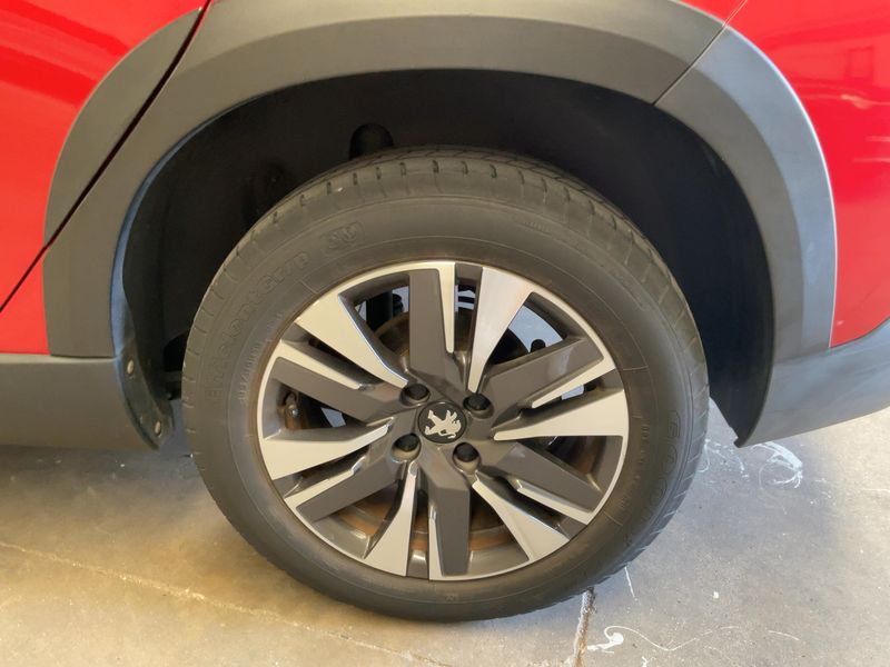 Peugeot 2008 1.2 e-VTi Allure 2017 – снимка 5