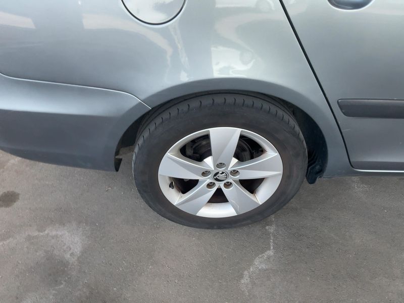 Skoda Fabia 1.2 TSI Fresh 2013 – снимка 9