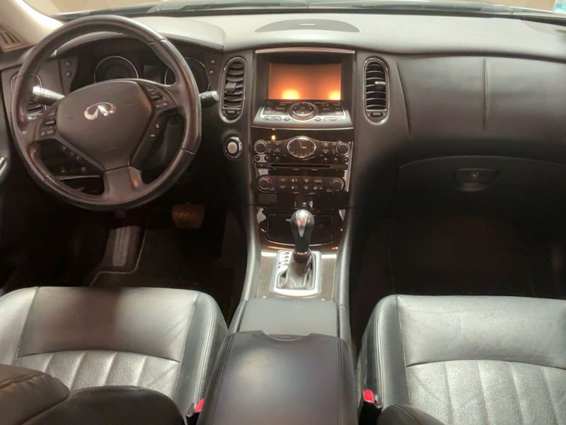 Infiniti QX50 3.0 V6 Diesel GT — zdjęcie 12