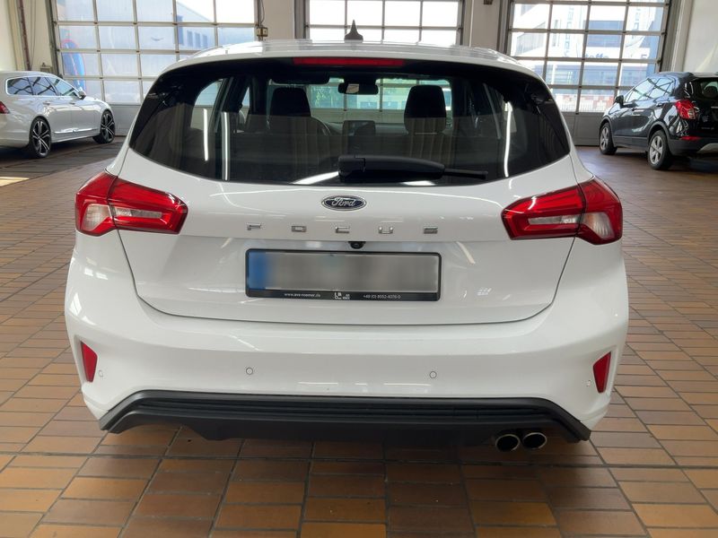Ford Focus 1.5 TDCi EcoBlue ST-Line — zdjęcie 5