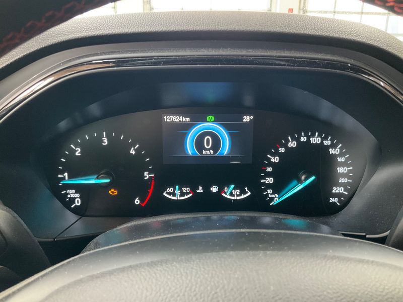 Ford Focus 1.5 TDCi EcoBlue ST-Line — zdjęcie 13