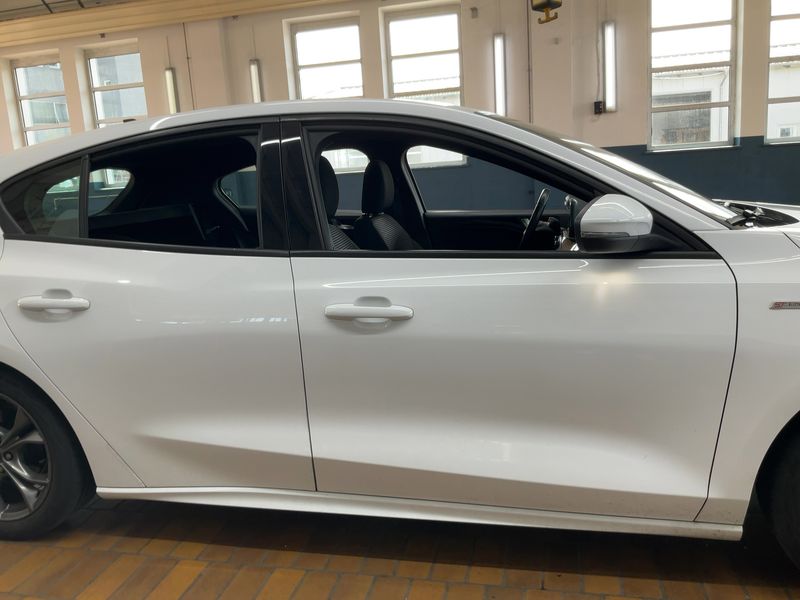 Ford Focus 1.5 TDCi EcoBlue ST-Line — zdjęcie 7