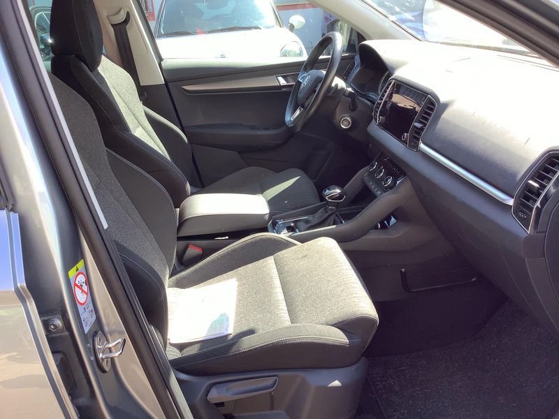 Skoda Karoq 1.0 TSI Style — zdjęcie 11