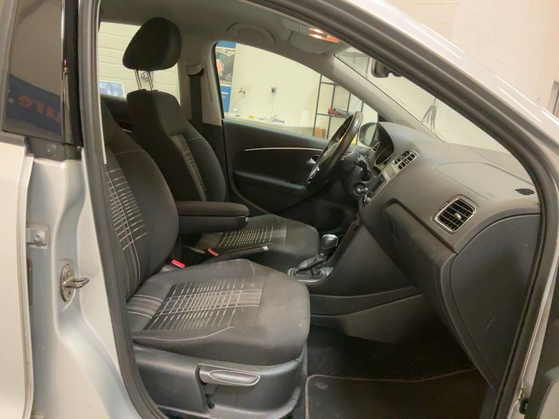 Volkswagen Polo 1.2 TSI Lounge BlueMotion Tech — zdjęcie 11