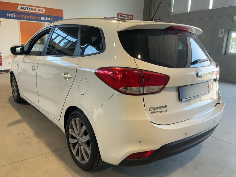 Kia Carens 1.7 CRDi Class — zdjęcie 3