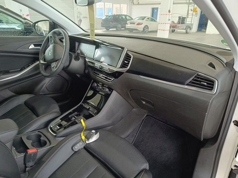 Opel Grandland X 1.2 Turbo Ultimate — zdjęcie 6