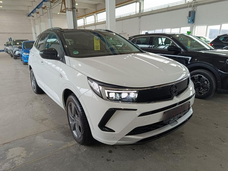 Opel Grandland X 1.2 Turbo Ultimate — zdjęcie 4