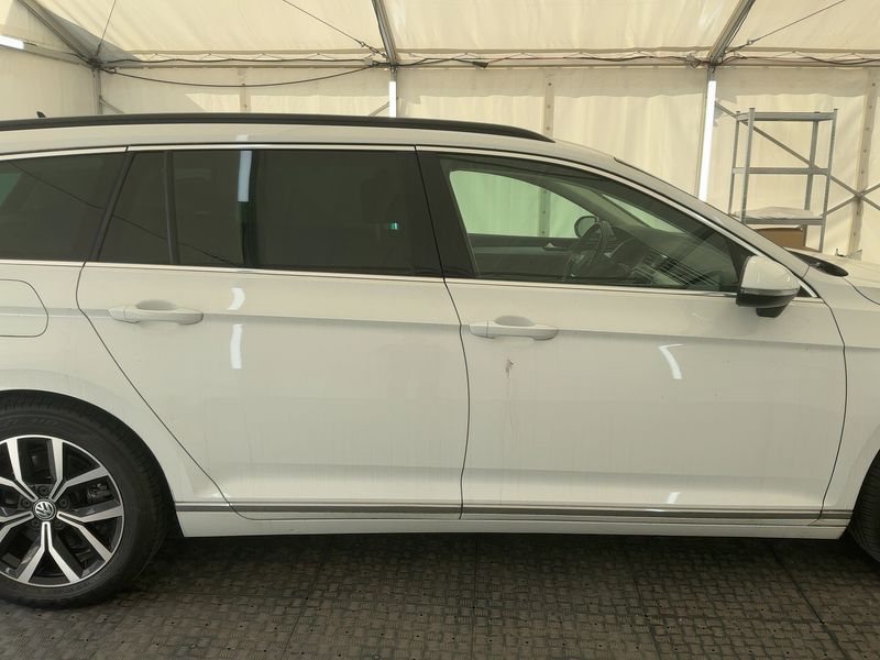Volkswagen Passat 2.0 TDI Comfortline 4Motion BlueMotion Tech — zdjęcie 7