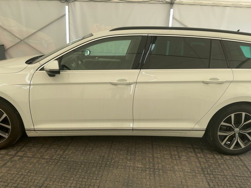 Volkswagen Passat 2.0 TDI Comfortline 4Motion BlueMotion Tech — zdjęcie 4