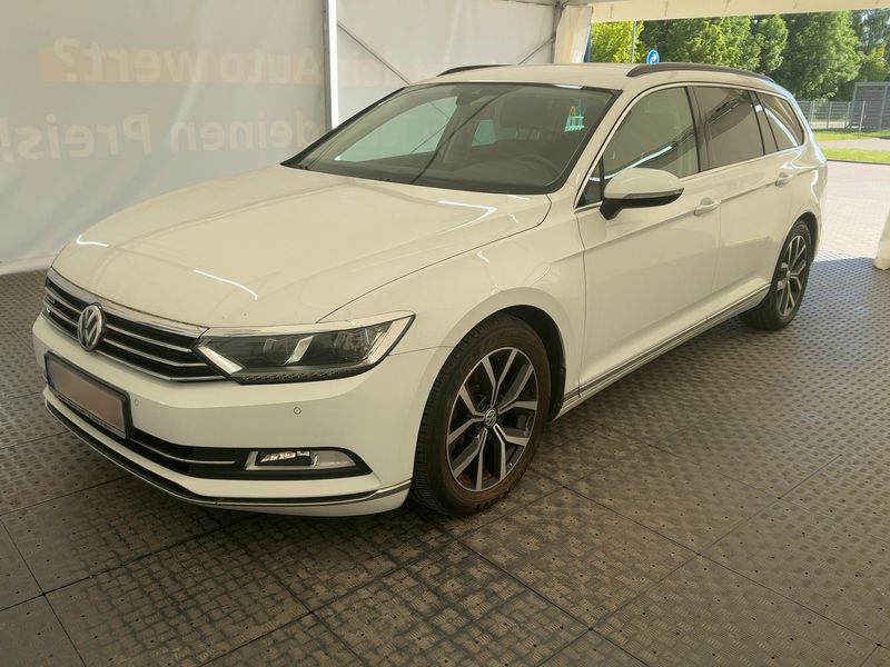 Volkswagen Passat 2.0 TDI Comfortline 4Motion BlueMotion Tech — zdjęcie 1