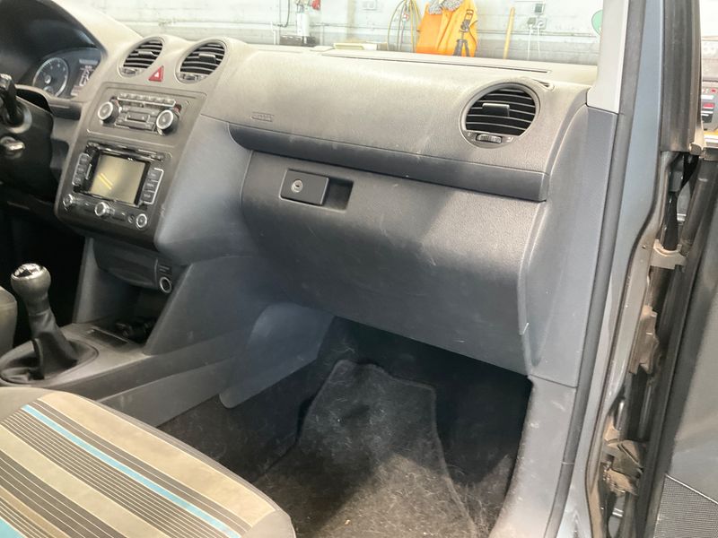 Volkswagen Caddy 1.2 TSI Maxi Roncalli 2012 – снимка 34