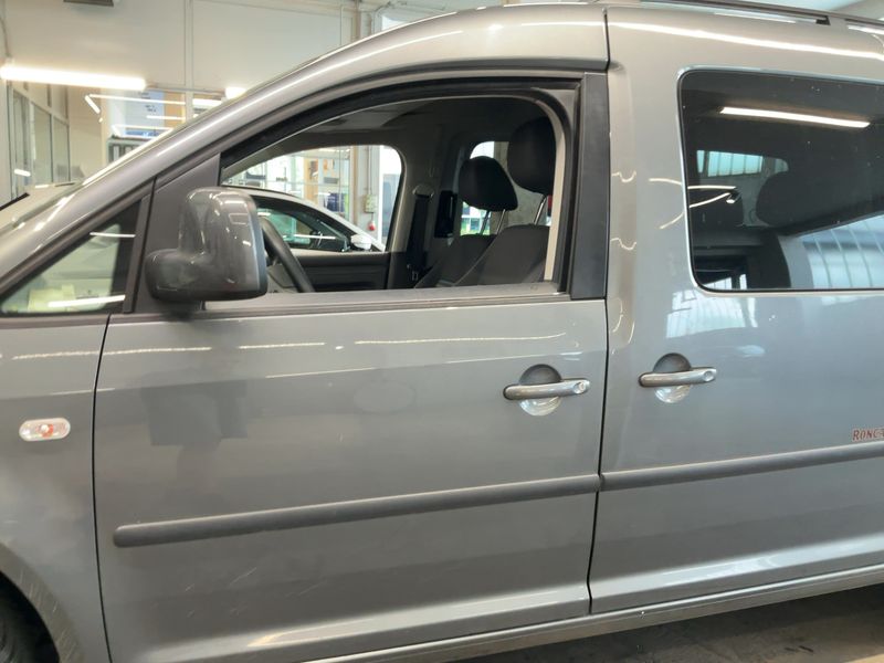 Volkswagen Caddy 1.2 TSI Maxi Roncalli 2012 – снимка 4