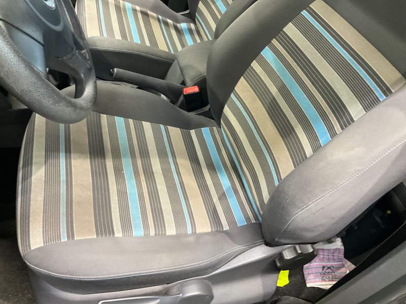 Volkswagen Caddy 1.2 TSI Maxi Roncalli 2012 – снимка 33