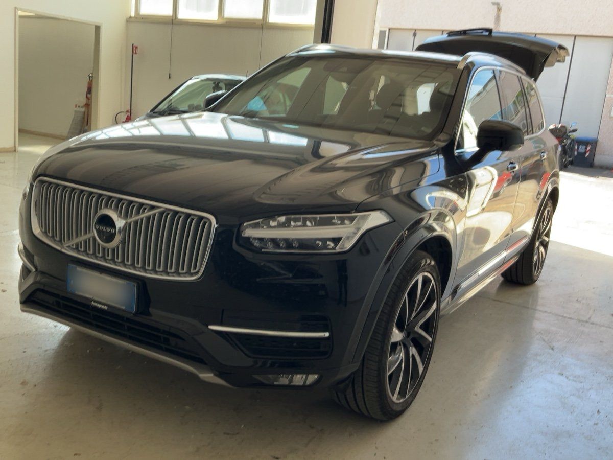 Volvo XC90 2019 — photo 1