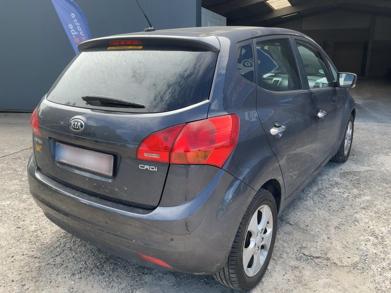 Kia Venga 1.6 CRDi FIFA World Cup Edition — zdjęcie 6