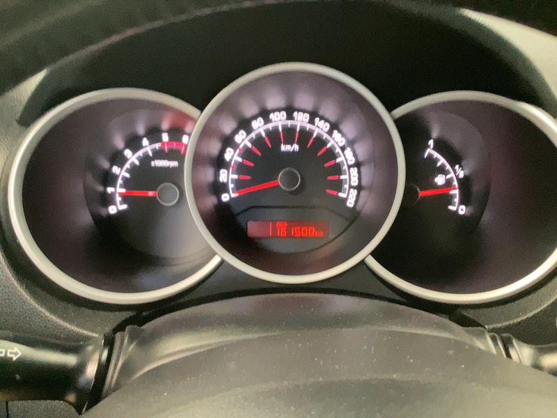 Kia Venga 1.6 CRDi FIFA World Cup Edition — zdjęcie 13