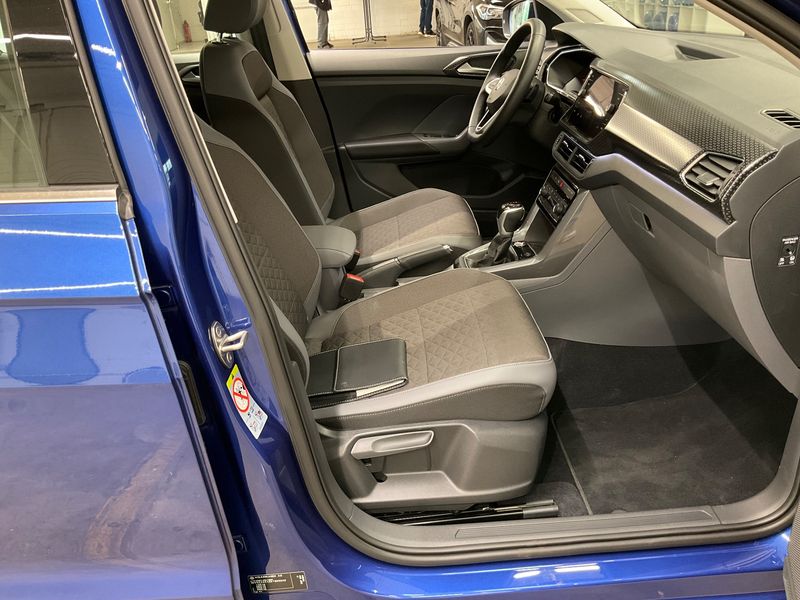 Volkswagen T-Cross 1.0 TSI Style — zdjęcie 11