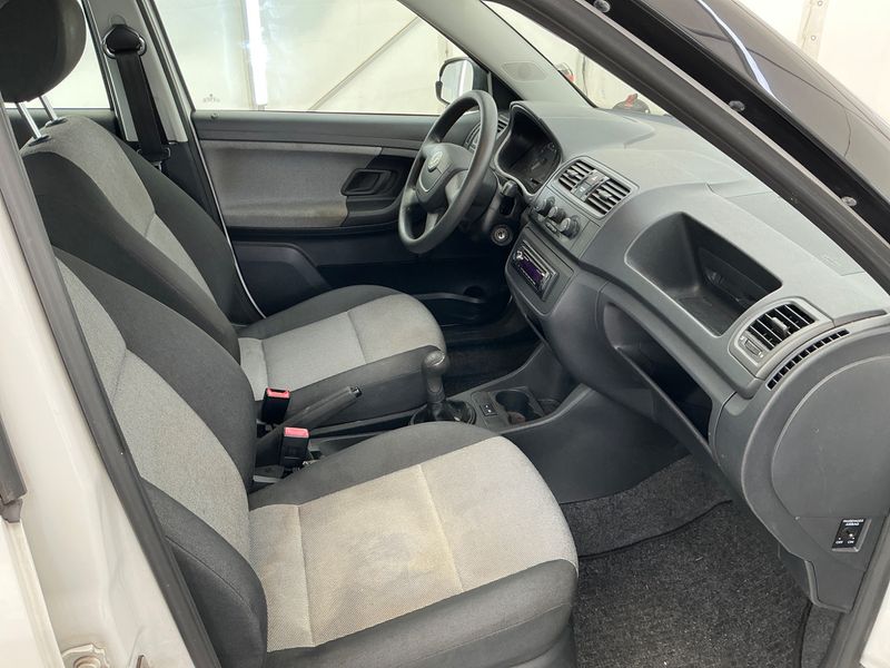 Skoda Fabia 1.2 Classic 2009 – снимка 3