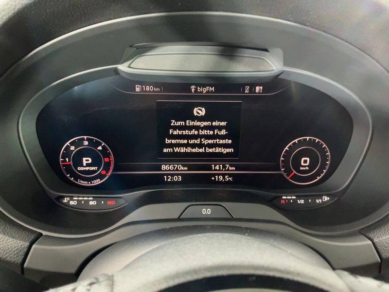 Audi A3 Limousine 35 TDI Sport — zdjęcie 13