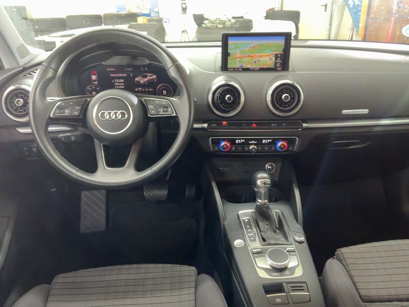 Audi A3 Limousine 35 TDI Sport — zdjęcie 12