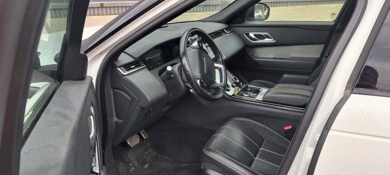 Land Rover Range Rover Velar 2.0 Diesel R-Dynamic — zdjęcie 9