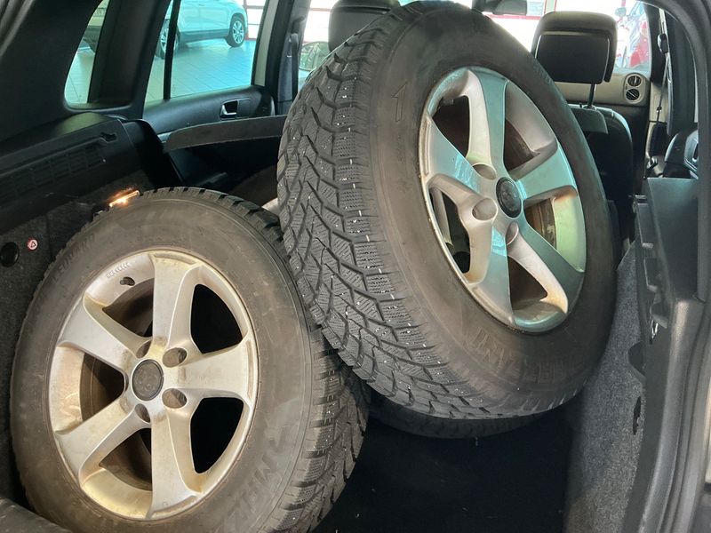 Volkswagen Tiguan 2.0 TDI Sport & Style 4Motion BlueMotion Tech 2015 – снимка 15