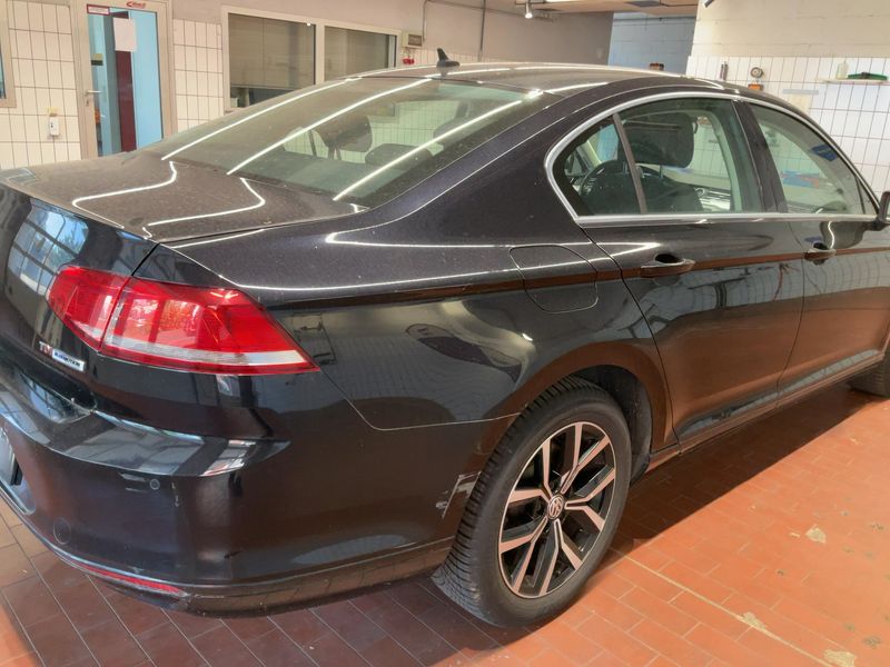 Volkswagen Passat 1.6 TDI Comfortline BlueMotion Tech 2017 – снимка 8