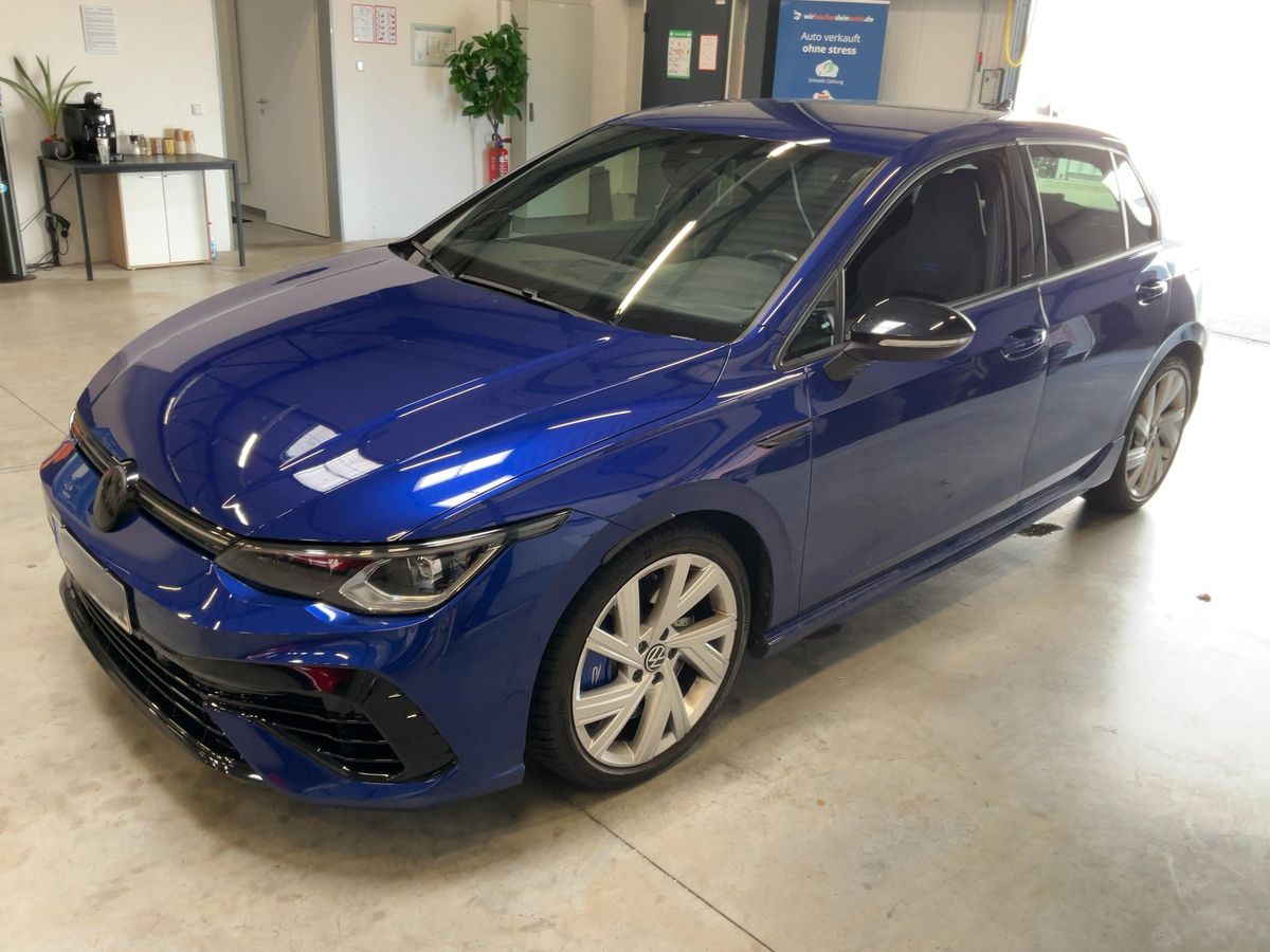 Volkswagen Golf 2023 — photo 1