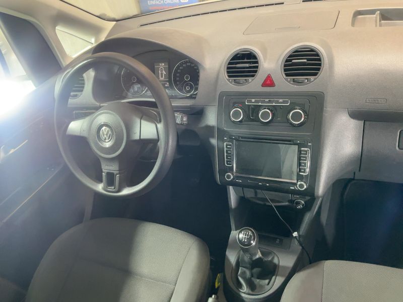 Volkswagen Caddy 1.6 TDI Trendline BlueMotion Tech — zdjęcie 12