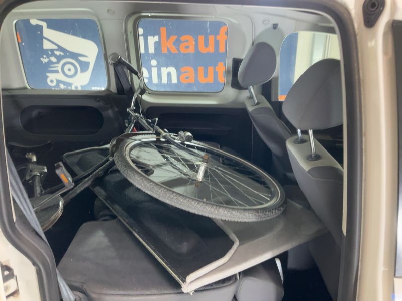 Volkswagen Caddy 1.6 TDI Trendline BlueMotion Tech — zdjęcie 14