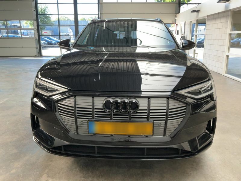 Audi e-tron 55 quattro Advanced — zdjęcie 9