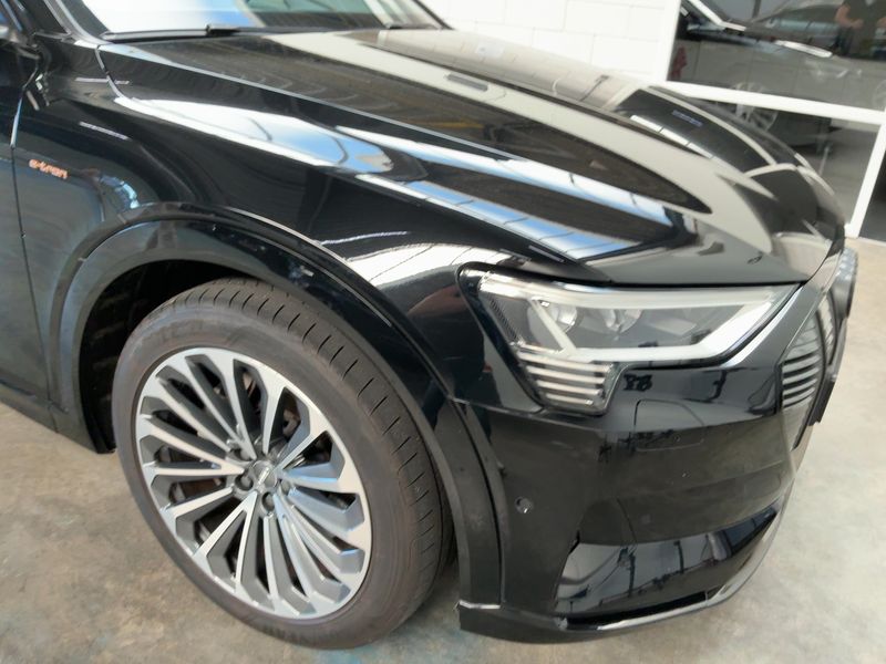 Audi e-tron 55 quattro Advanced — zdjęcie 8