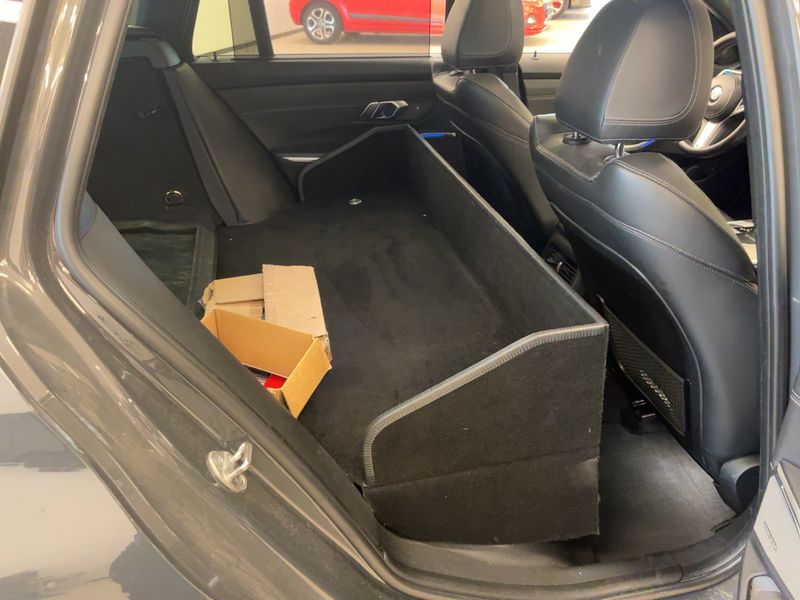 BMW 3er 330i M Sport — zdjęcie 14